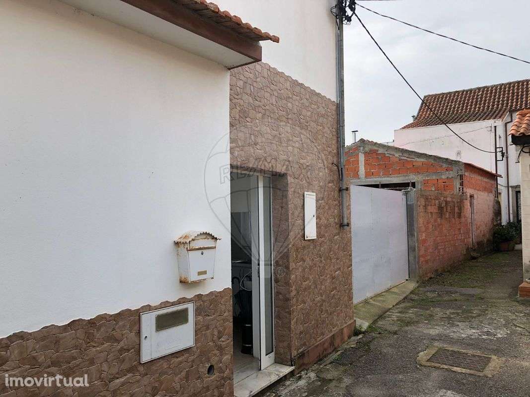 Moradia T2 para venda - Grande imagem: 3/13