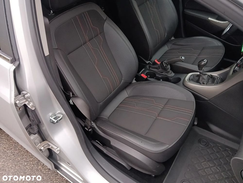 Opel Astra 1.4 Turbo Sports Tourer - 5