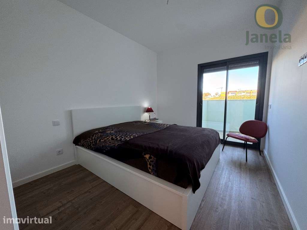 Apartamento T1 com PISCINA e GARAGEM - Grande imagem: 5/17