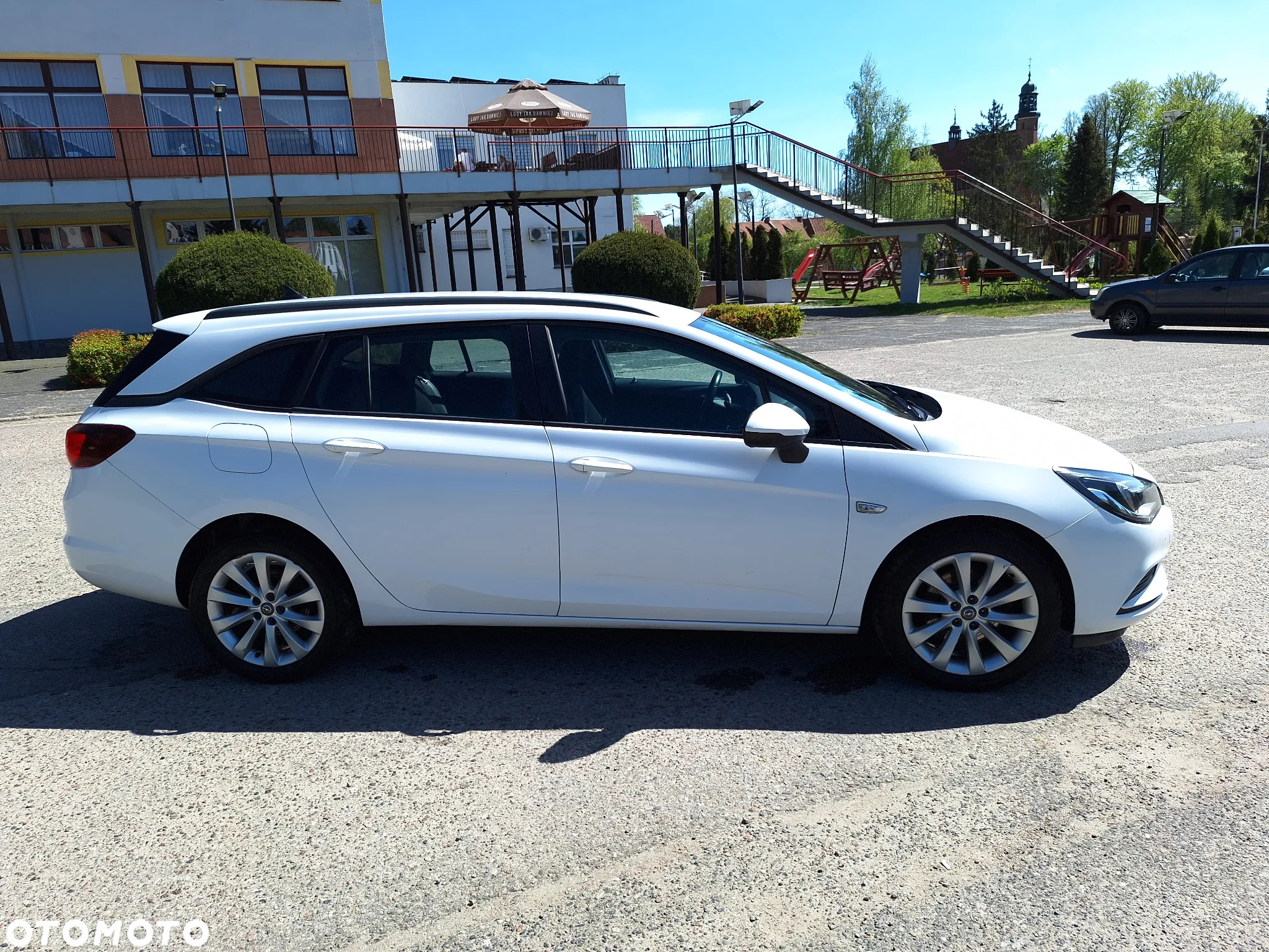 Opel Astra 1.6 CDTI Automatik Sports Tourer Active - 4