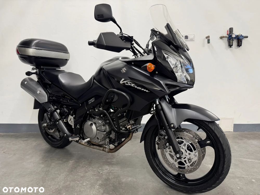 Suzuki V-STROM - 1