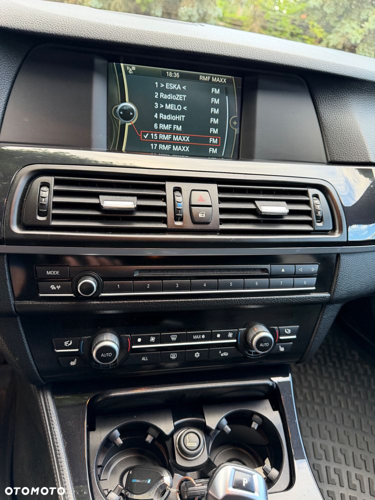 BMW Seria 5 525d - 9