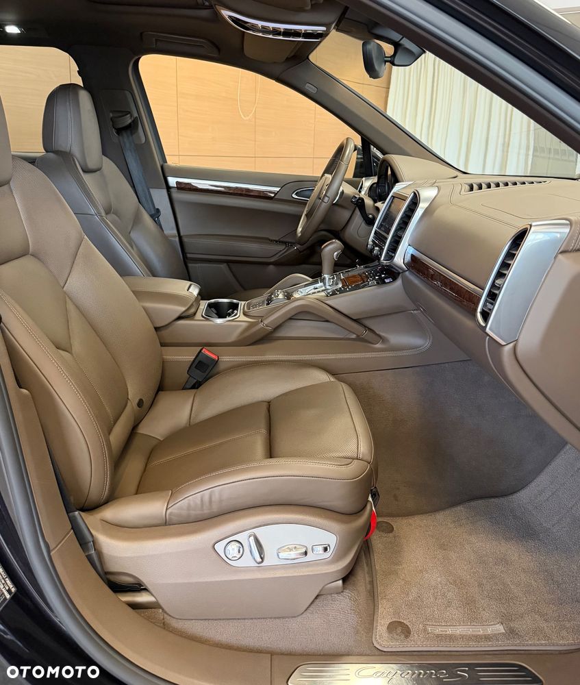 Porsche Cayenne S Tiptronic S - 13