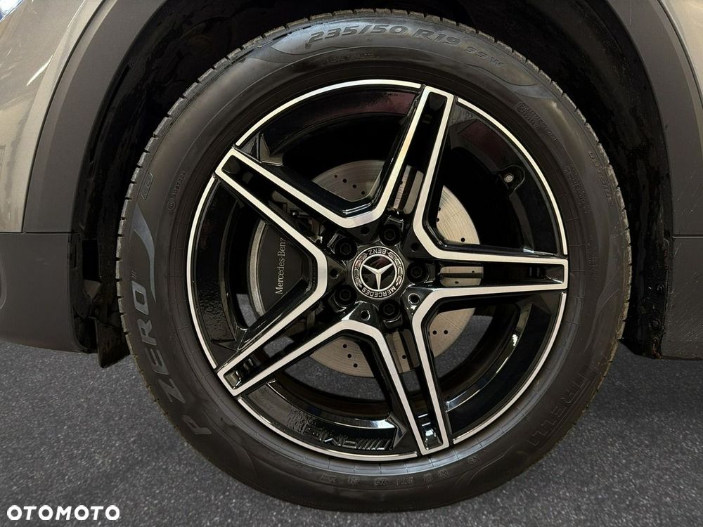 Mercedes-Benz GLB 200 d 4-Matic 8G-DCT - 30
