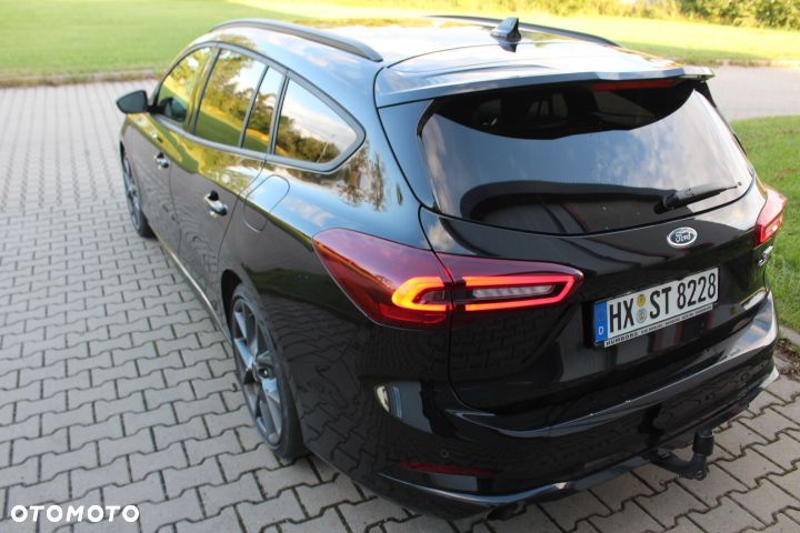 Ford Focus 2.3 EcoBoost ST X - 12