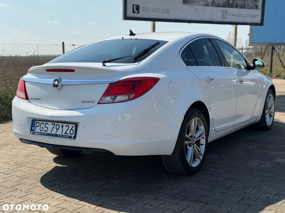 Opel Insignia 2.0 CDTI - 12