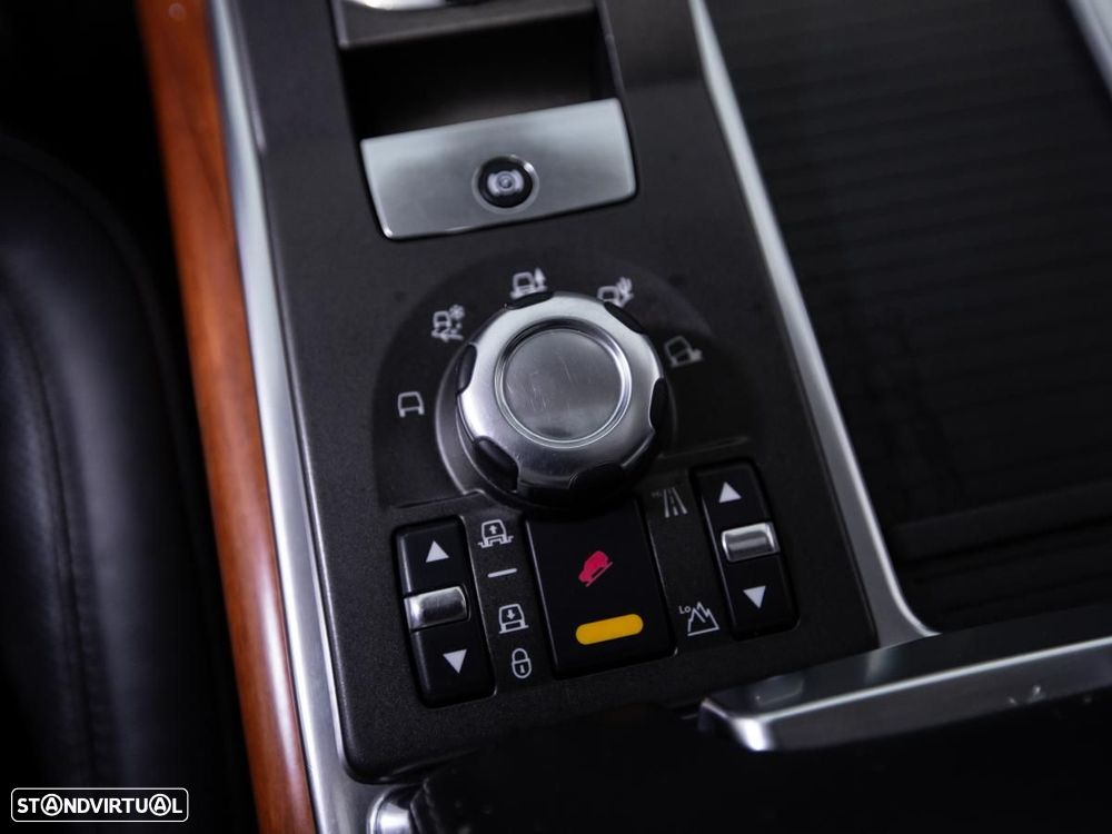Land Rover Range Rover Sport 3.0 TDV6 HSE - 23