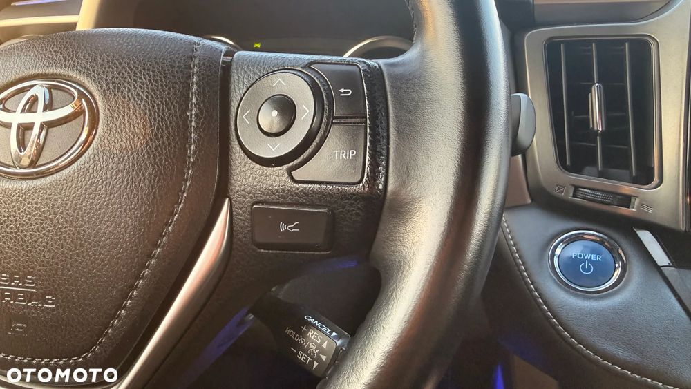 Toyota RAV4 Hybrid Premium 4x2 - 31