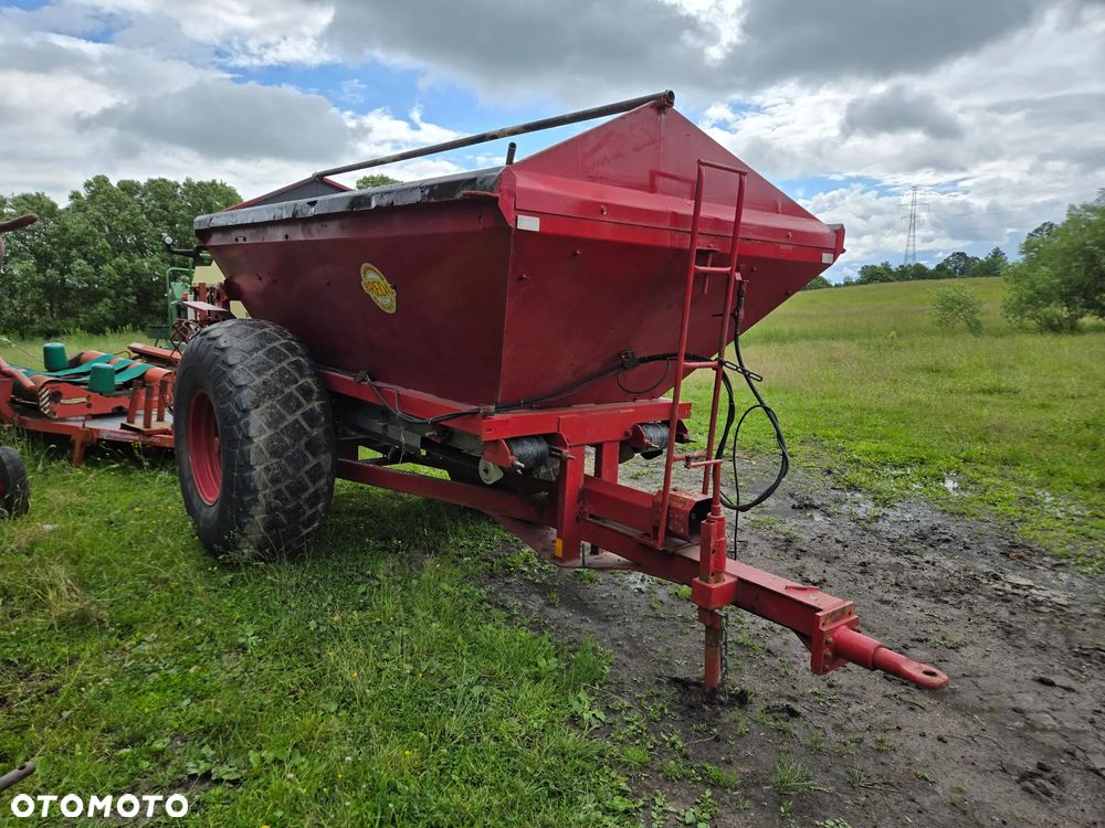 Bredal B-6 Rozsiewacz Wapna 6000kg - 2