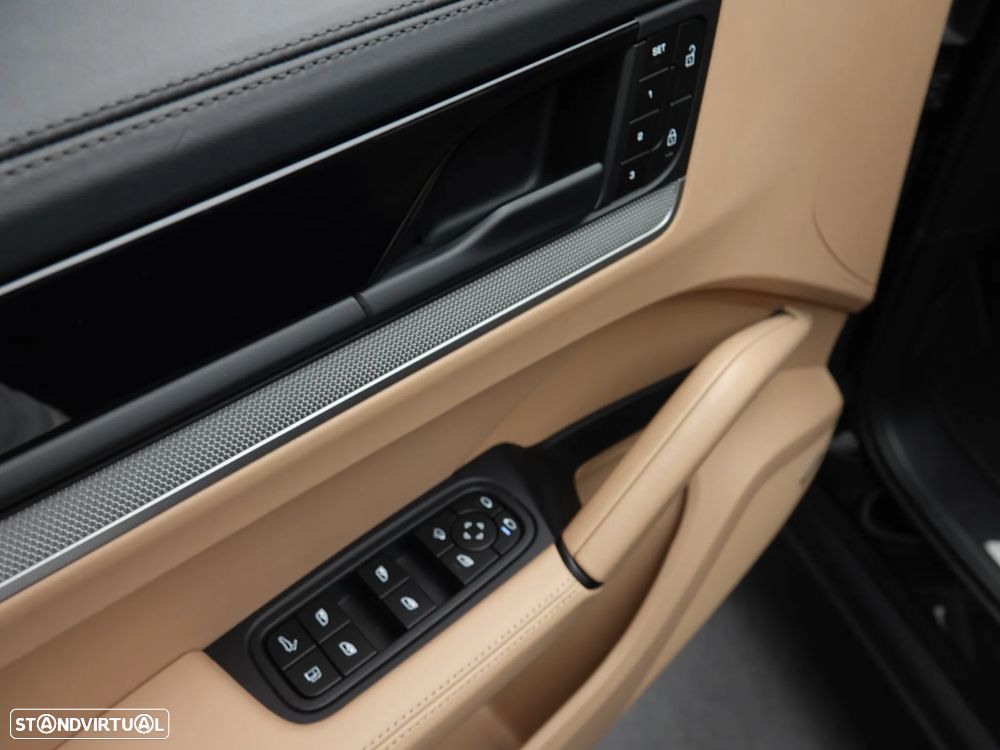Porsche Cayenne E-Hybrid - 23