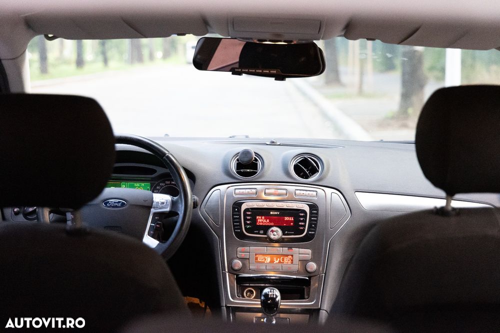 Ford Mondeo - 15