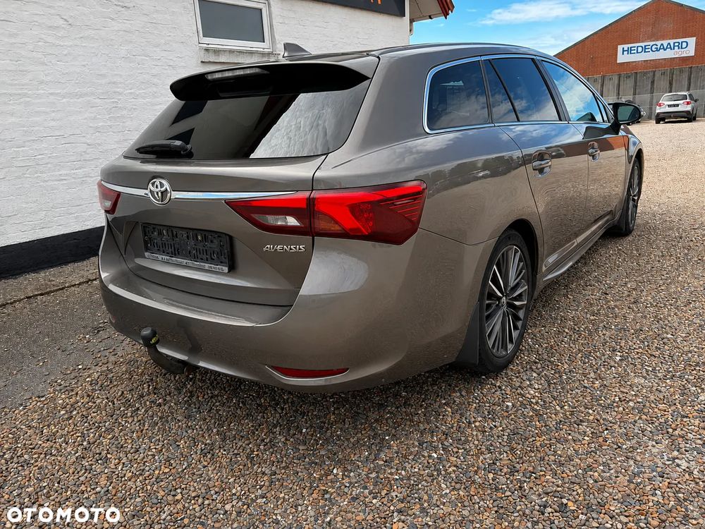 Toyota Avensis Touring Sports 1.8 Business Edition - 21