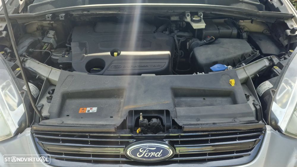 Ford S-Max 2.0 TDCi Titanium 7L 143g - 13