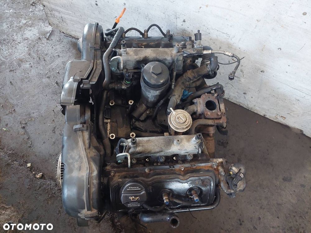SILNIK DIESEL SŁUPEK + WTRYSKIWACZE AUDI A4 B6 2.5 TDI  AKE - 5