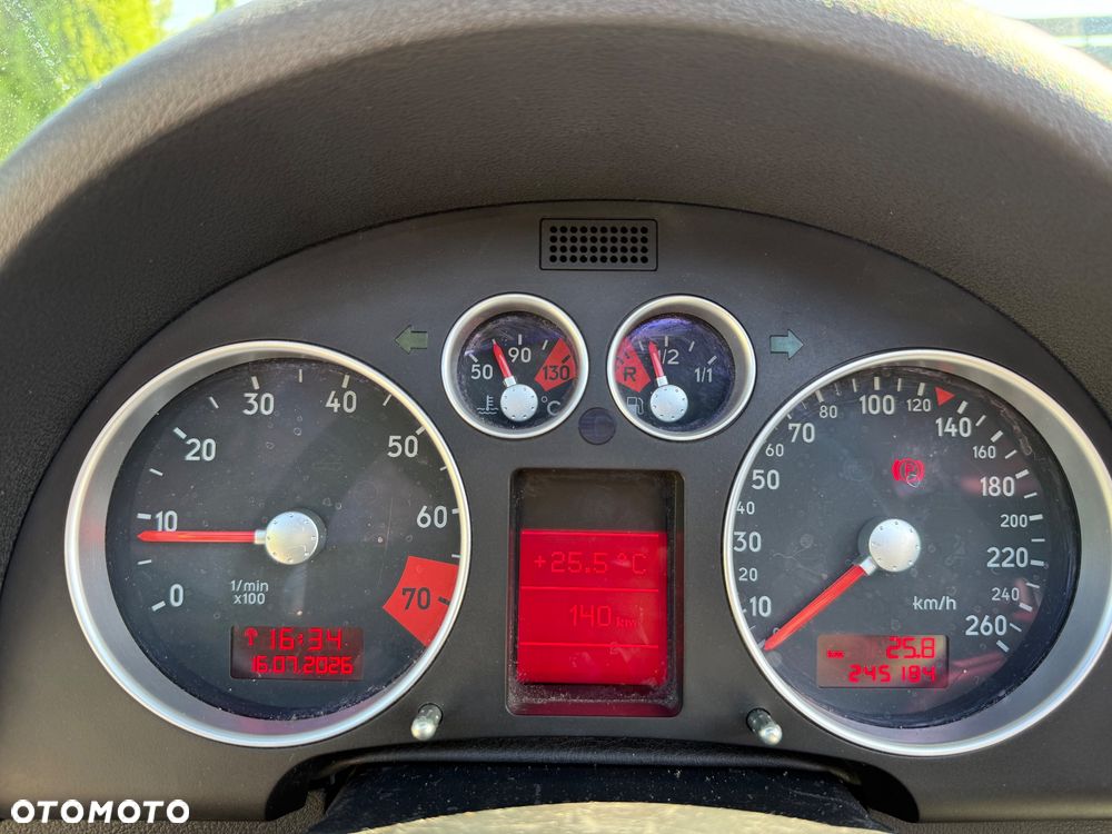 Audi TT Roadster 1.8 T quattro - 29