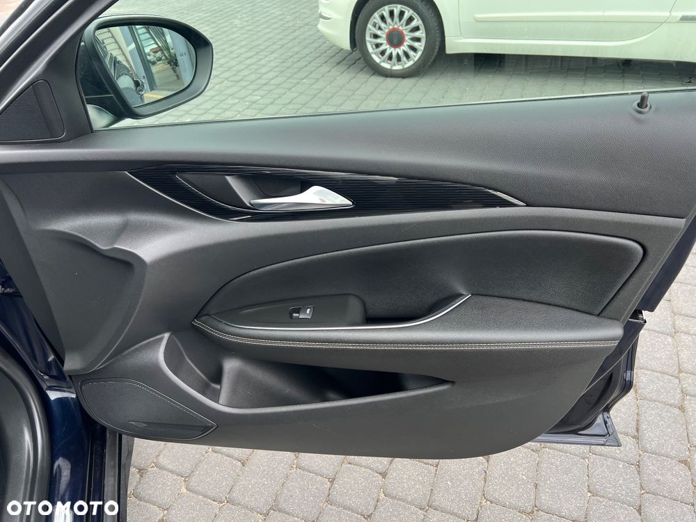 Opel Insignia 2.0 CDTI Innovation S&S - 33