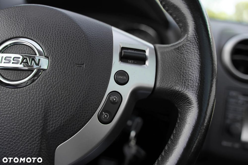 Nissan Qashqai 2.0 360 - 18