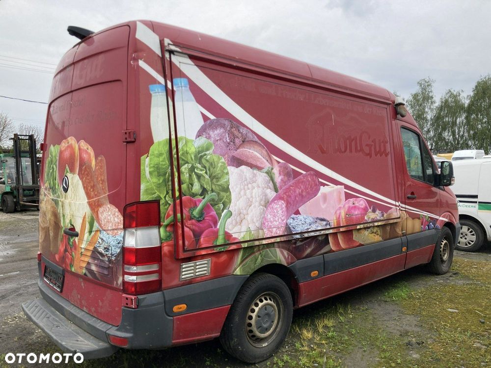 Mercedes-Benz Sprinter - 4