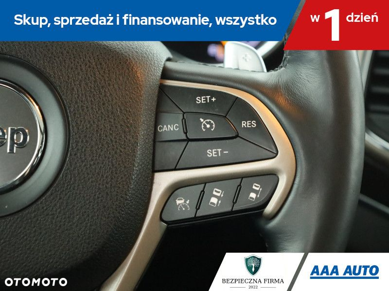 Jeep Grand Cherokee - 17