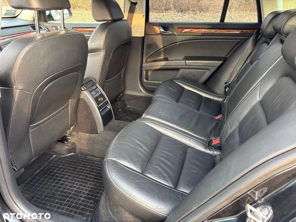 Skoda Superb 2.0 TDI Platinum - 30