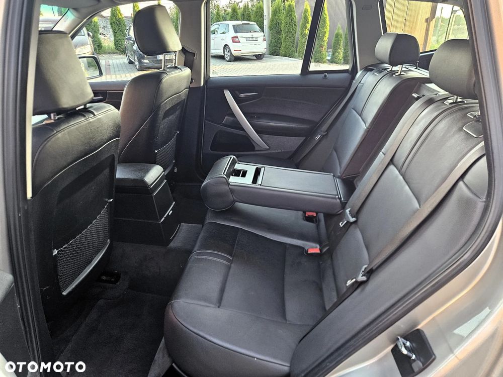 BMW X3 xDrive25i Edition Exclusive - 26