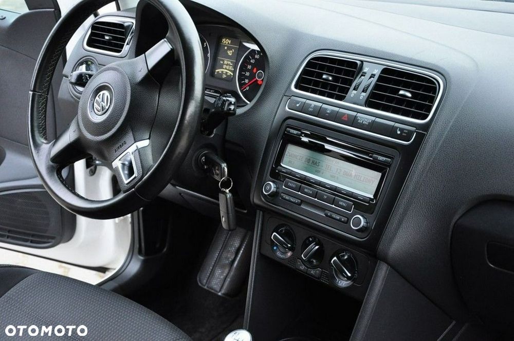 Volkswagen Polo 1.4 Highline - 28