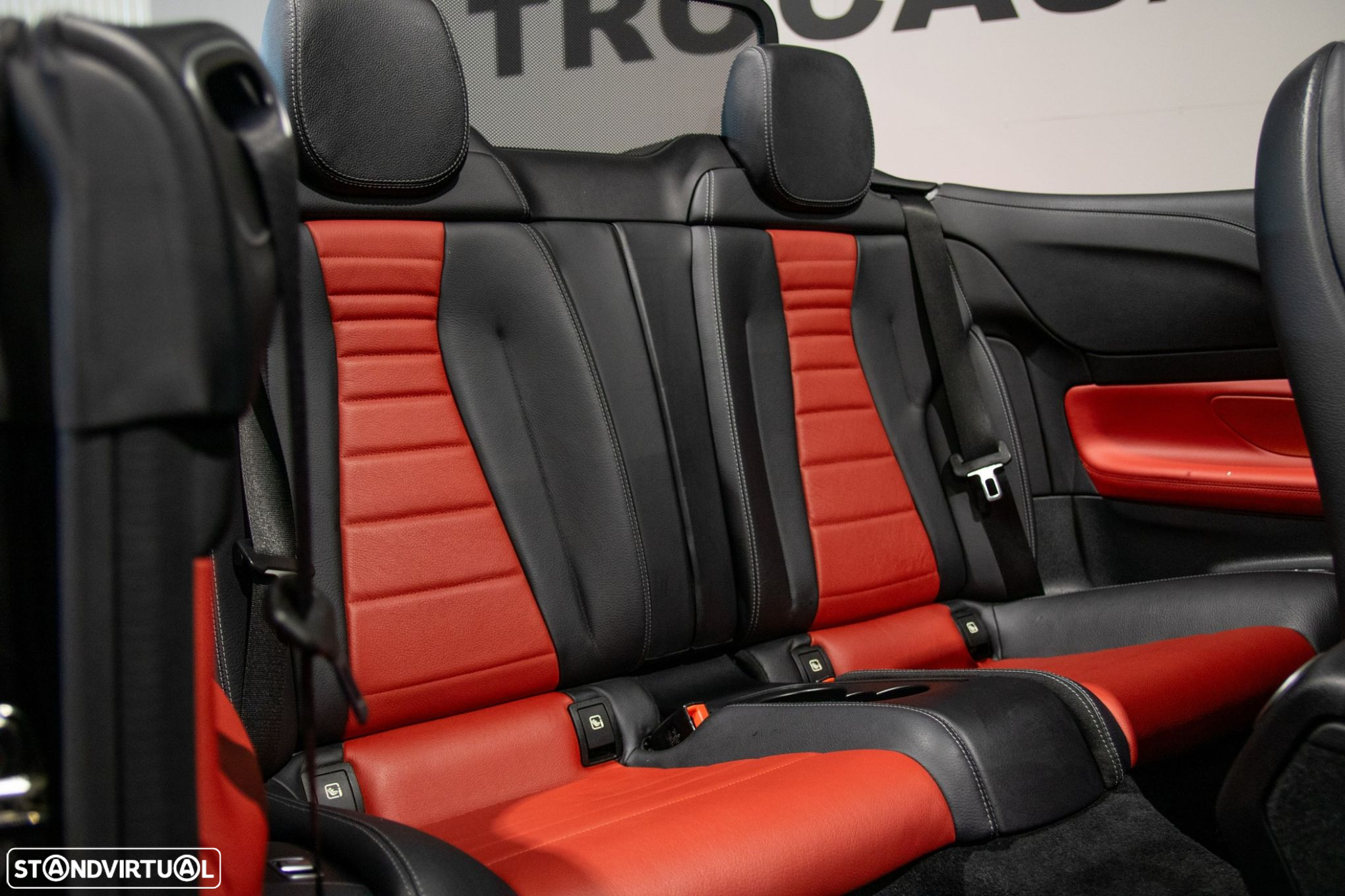 Mercedes-Benz E 450 4-Matic AMG Line Aut. - 54