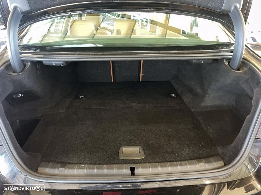 BMW 530 e Line Luxury - 37