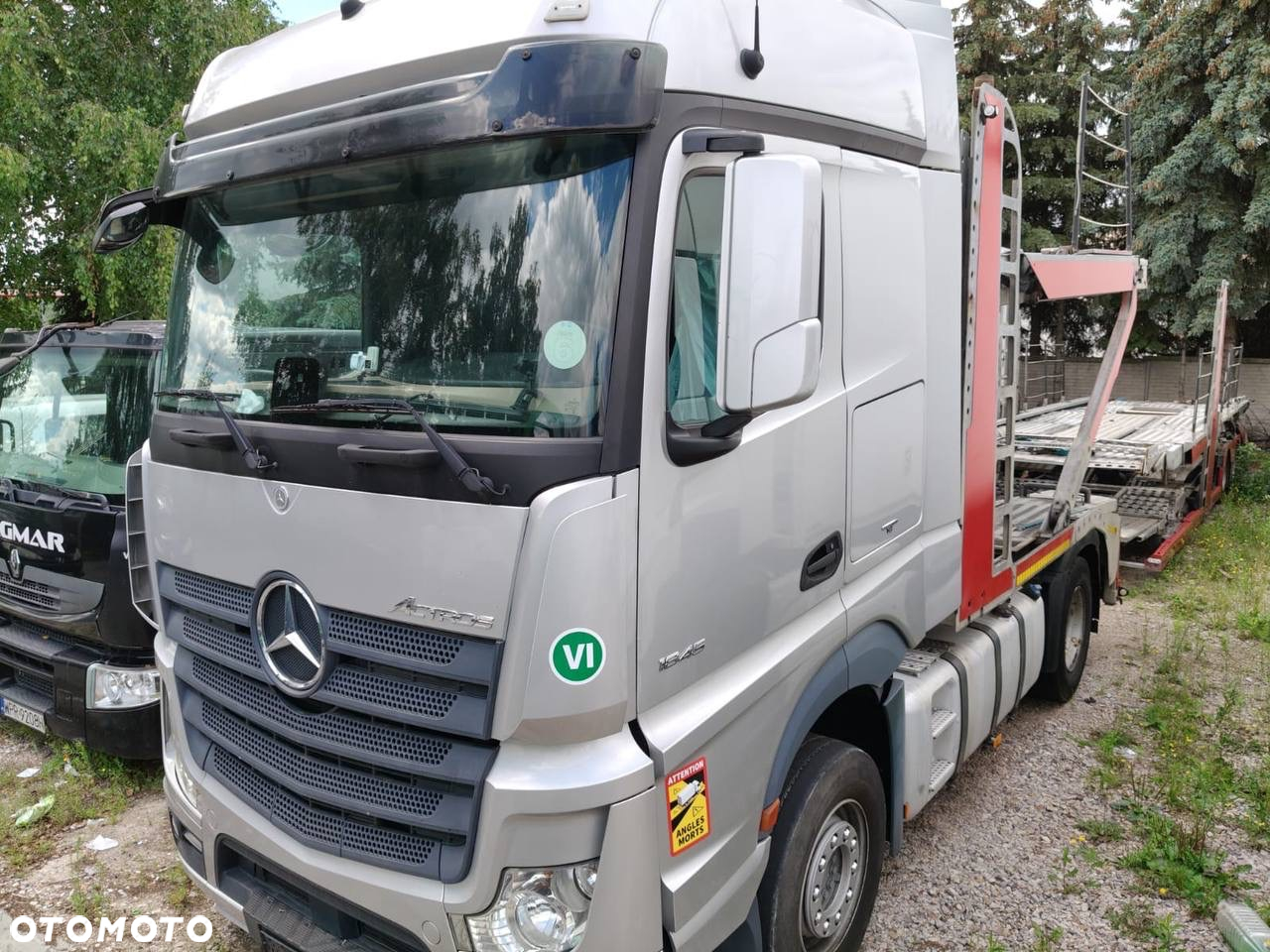 Mercedes-Benz ACTROS - 3
