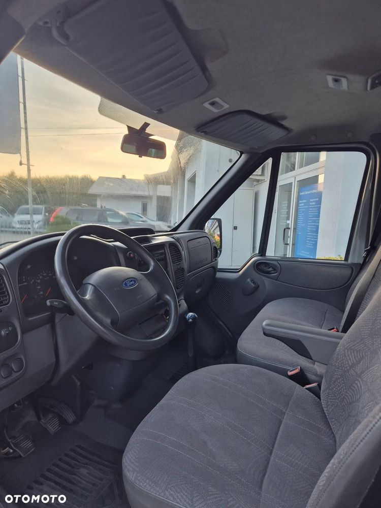Ford Transit - 10