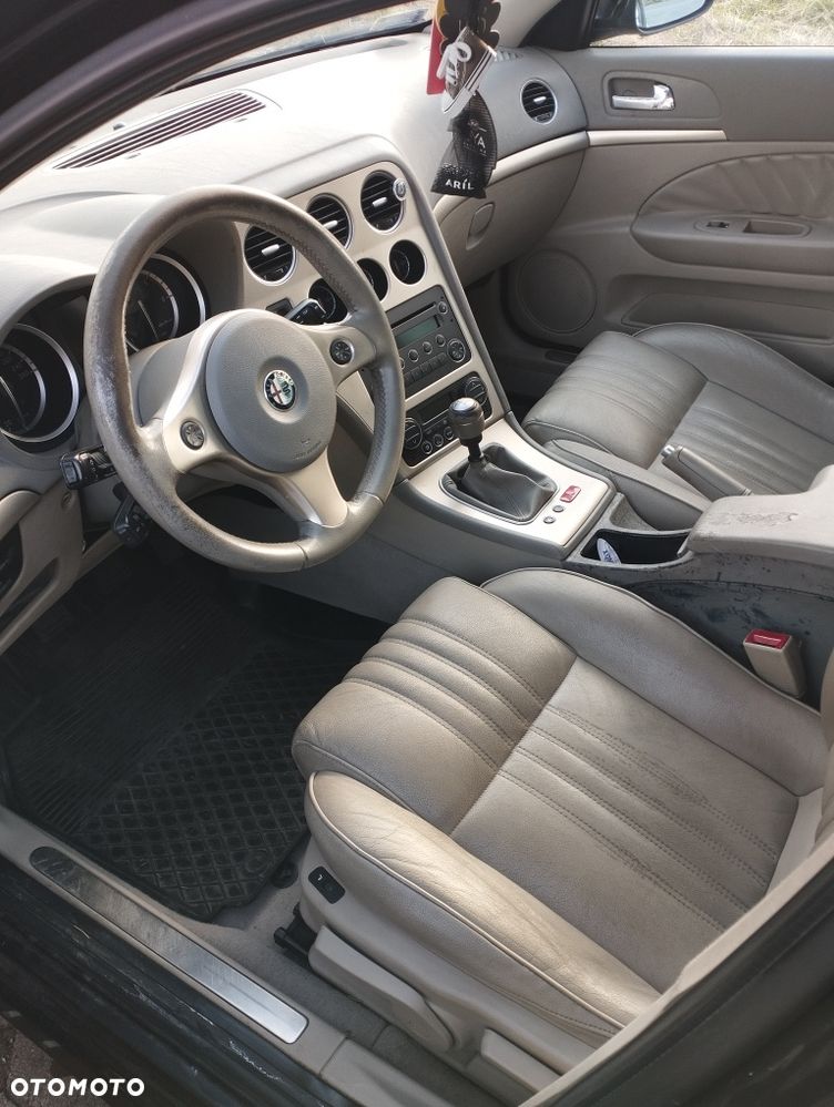 Alfa Romeo 159 - 5