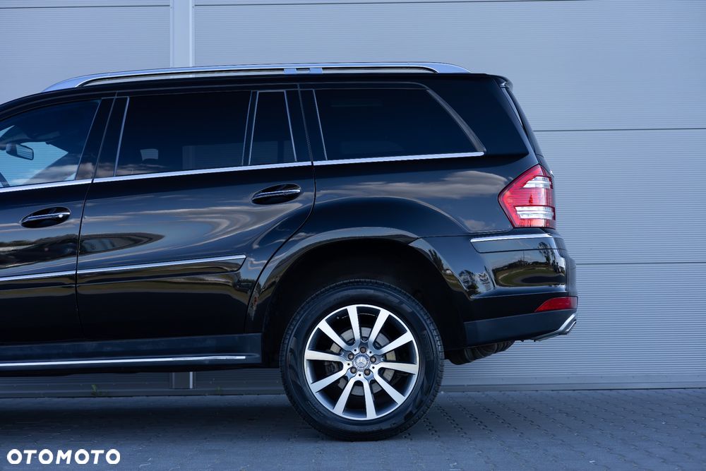 Mercedes-Benz GL 500 4Matic 7G-TRONIC Grand Edition - 14