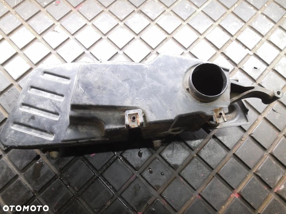 APRILIA SPORTCITY 200 OBUDOWA FILTRA POWIETRZA - 2