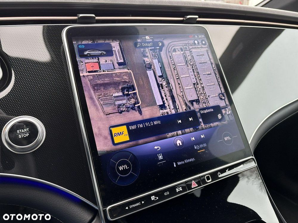 Mercedes-Benz EQE - 21