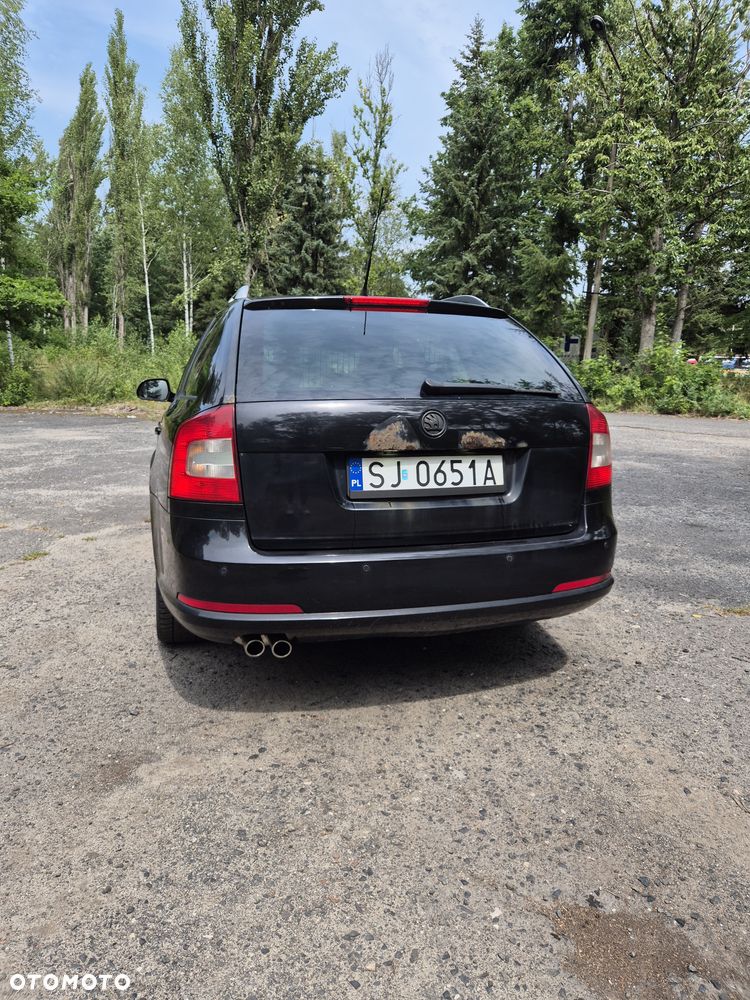 Skoda Octavia 2.0 TDI DPF RS - 10