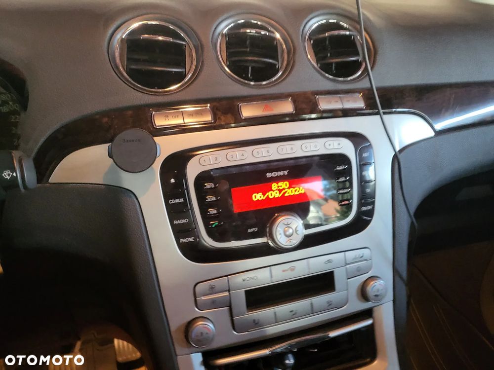 Ford Galaxy 2.0 TDCi Platinium X - 14