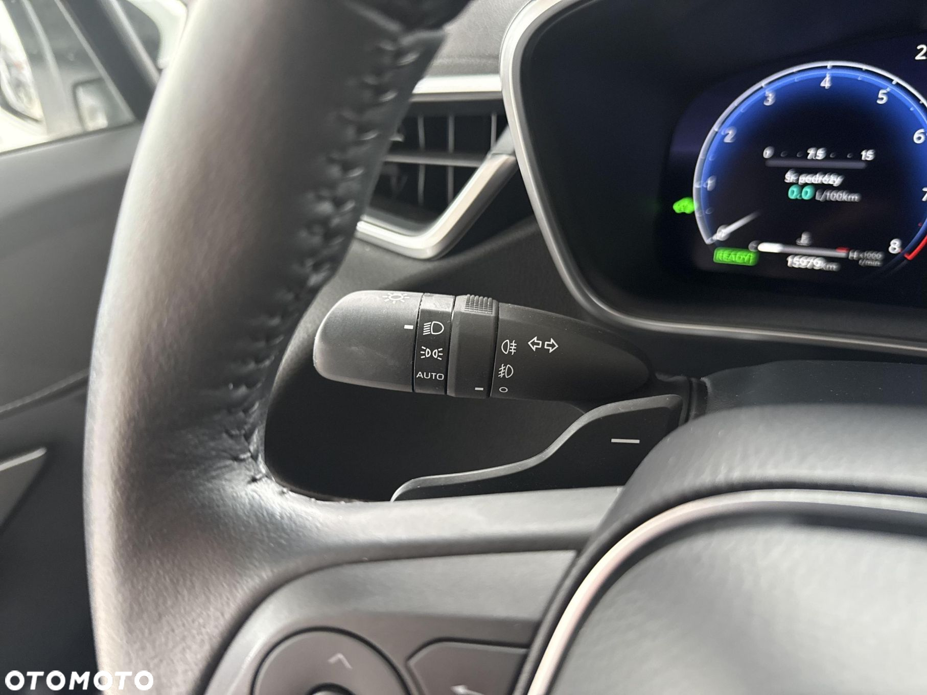 Toyota Corolla 2.0 Hybrid Comfort - 22