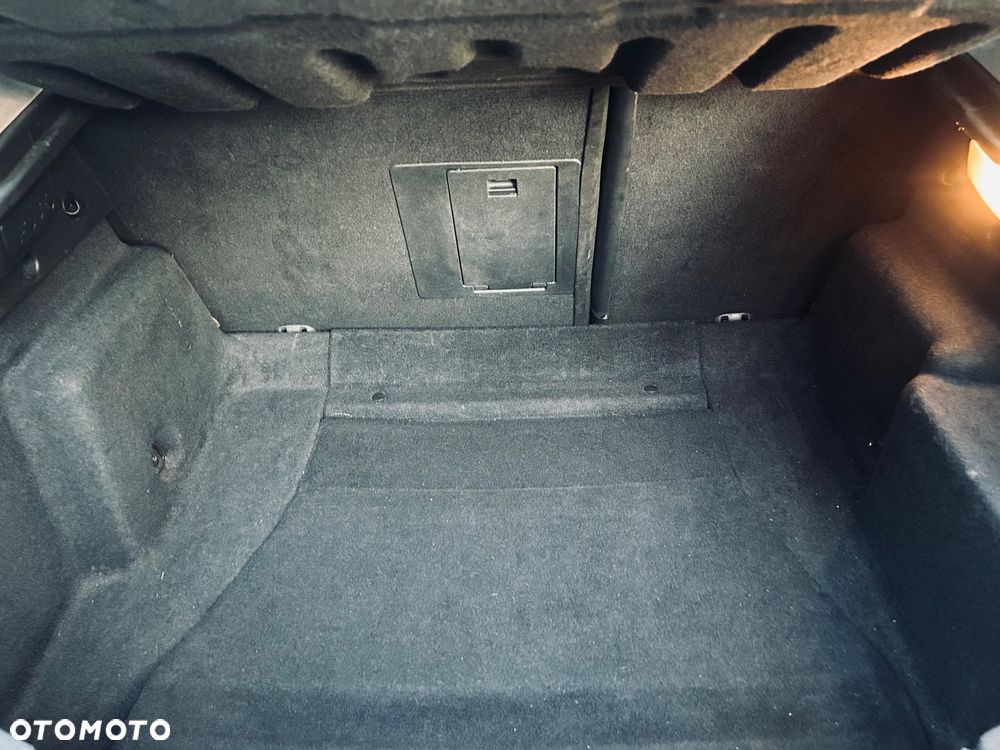 Alfa Romeo Brera 2.4JTDM - 11