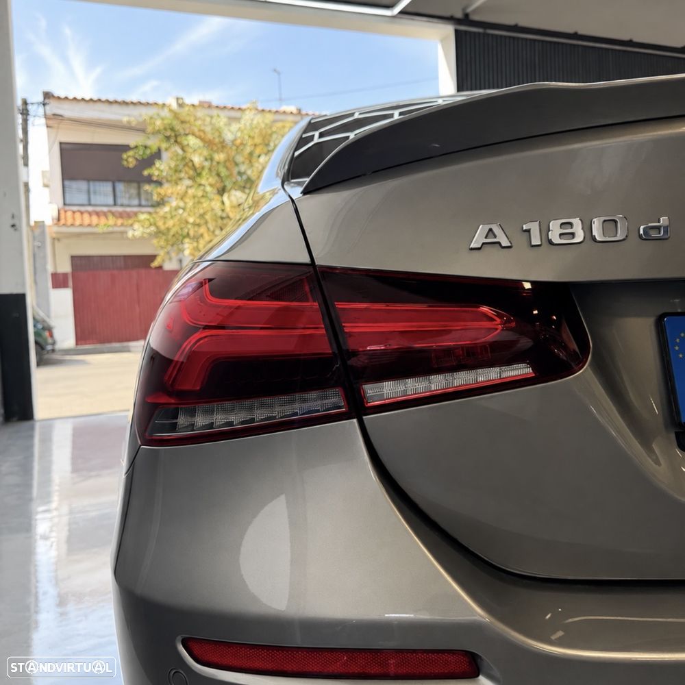 Mercedes-Benz A 180 d Progressive - 4