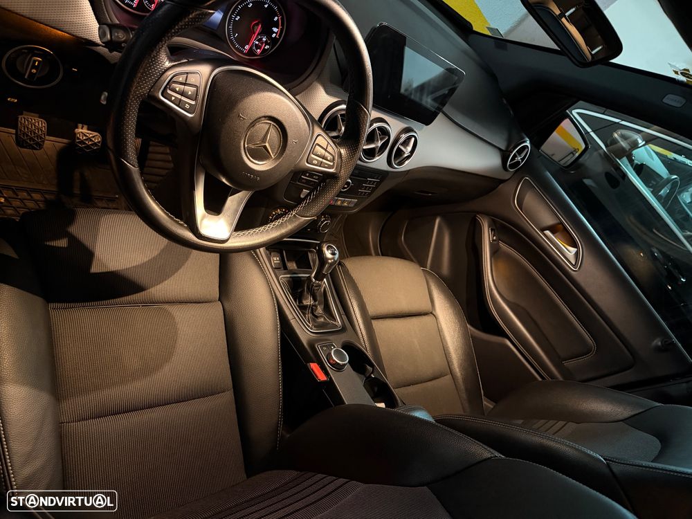 Mercedes-Benz B 150 - 11