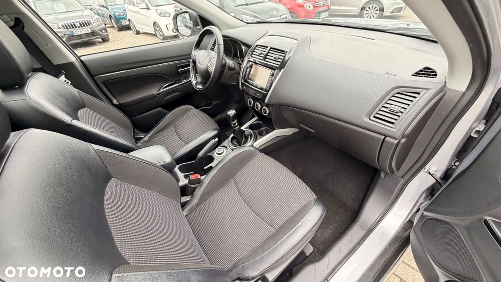 Mitsubishi ASX 1.8 DID Invite 4WD AS&G - 31