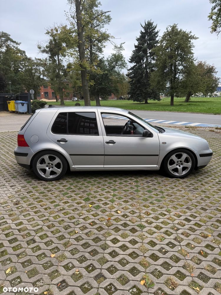Volkswagen Golf IV 1.6 Highline - 8