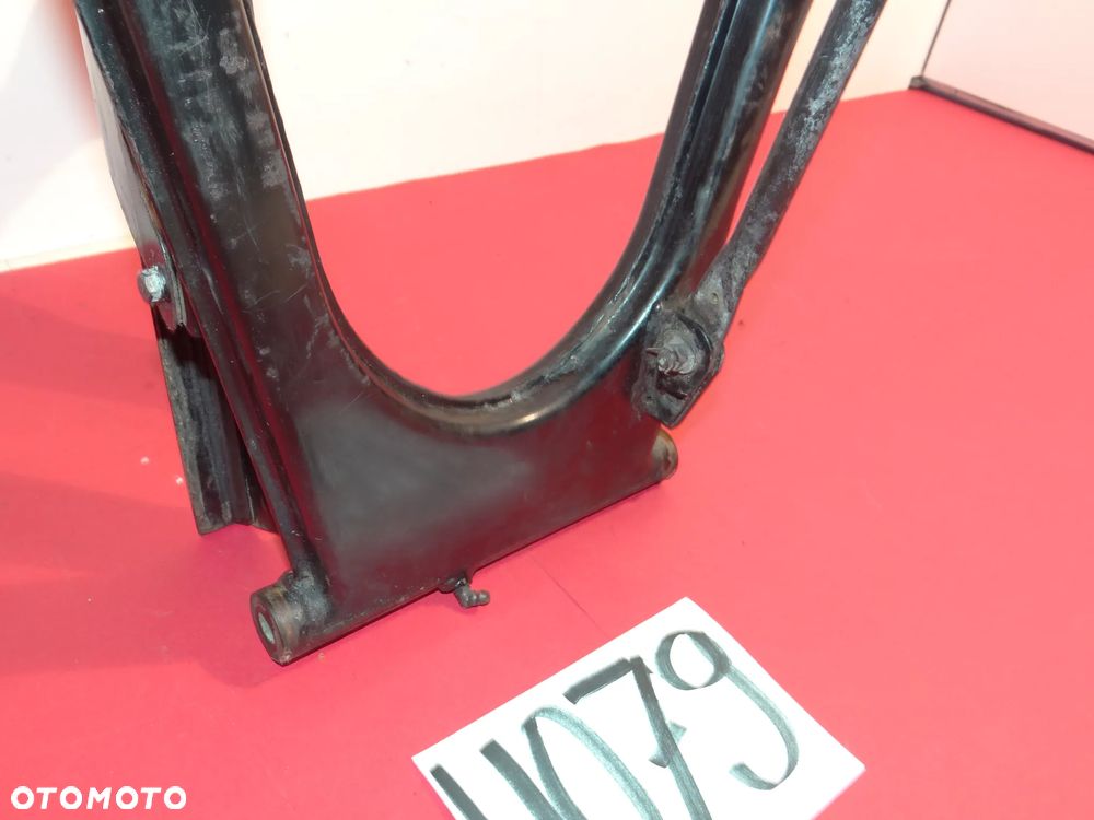 Honda CB750  FOUR WAHACZ  OSŁONA ŁAŃCUCHA AMORTYZATORY H079 - 15