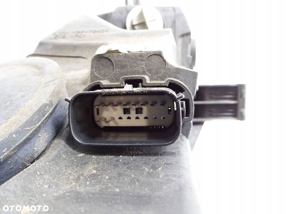 lampa lewy przód ford fiesta mk7 lift anglik - 7