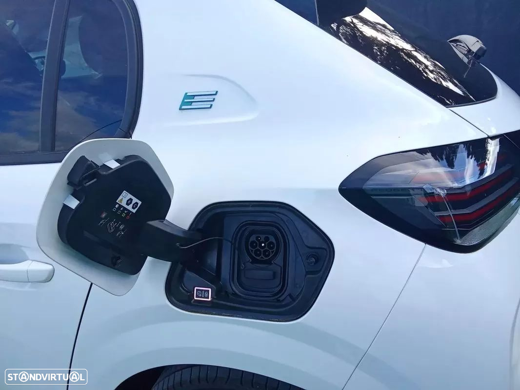 Peugeot e-208 50 kWh GT Line - 13