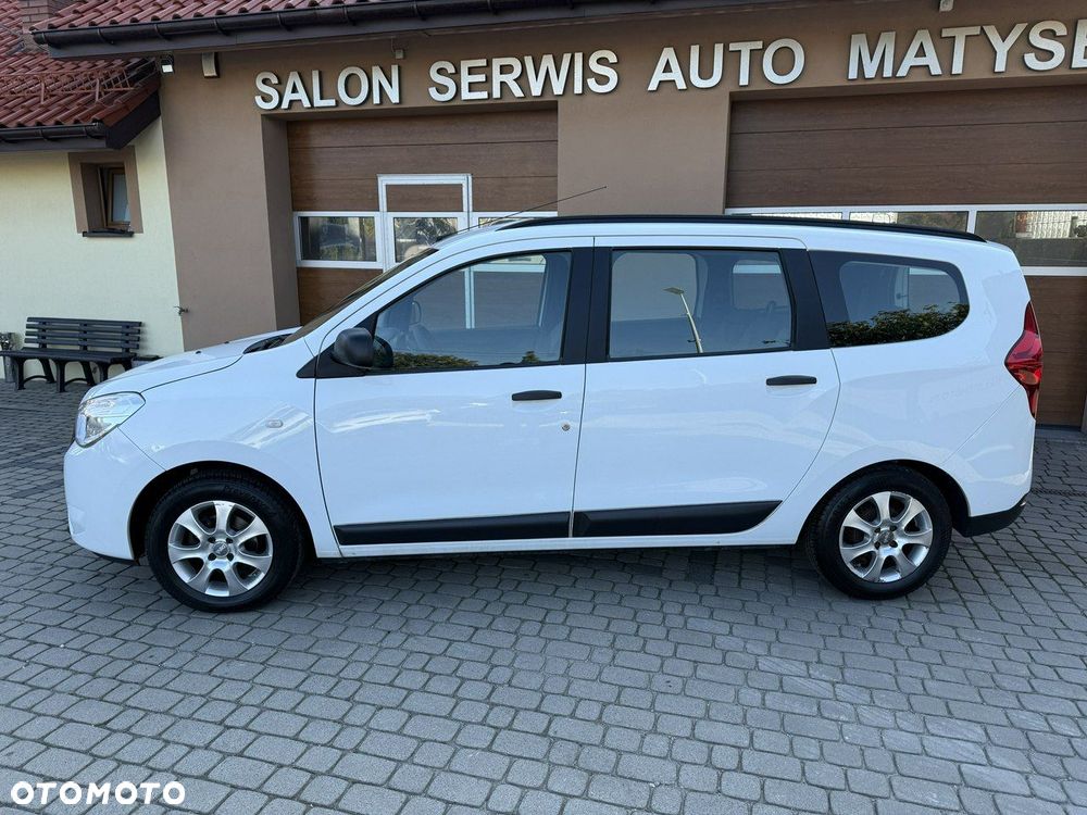 Dacia Lodgy SCe 100 Essential - 11
