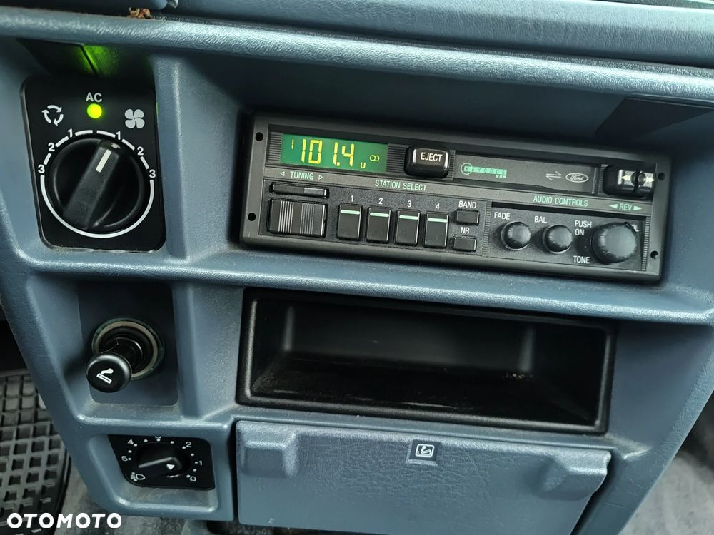 Ford Sierra 2.0 Ghia - 26