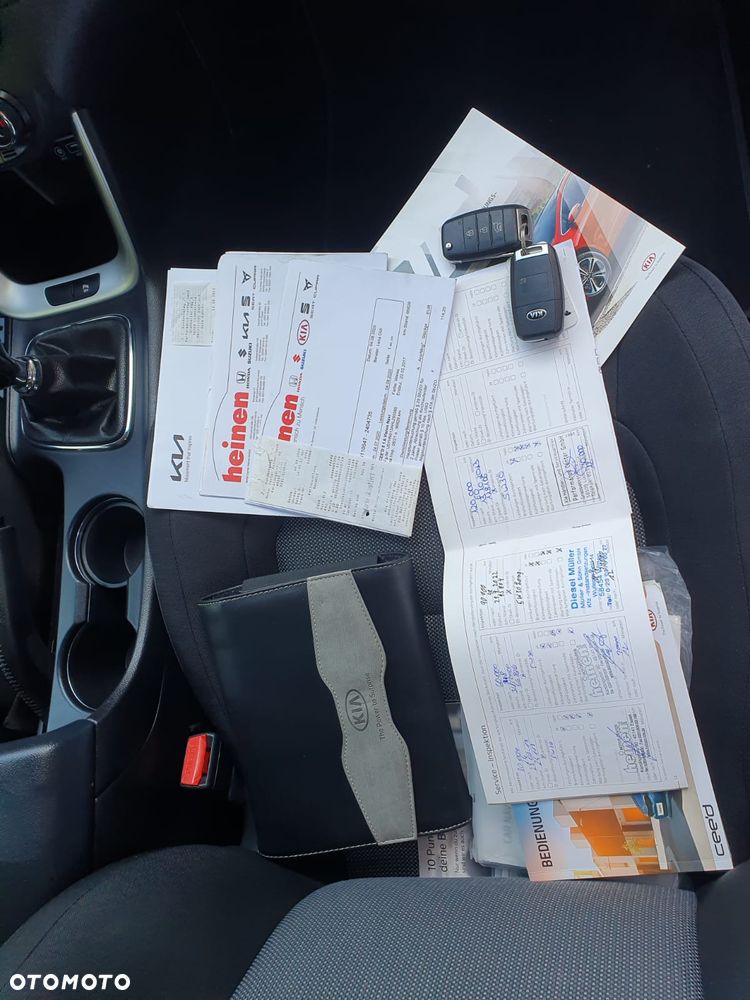 Kia Ceed 1.6 GDI XL - 17