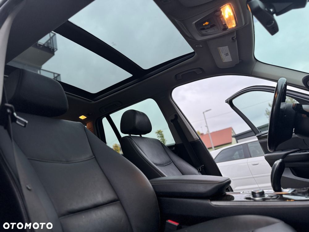 BMW X3 3.0i - 8