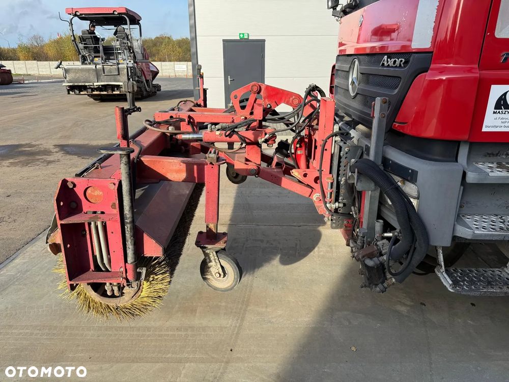 Mercedes-Benz Axor 1829 - 8